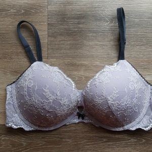 🎉2/$30 Victoria's Secret push up bra